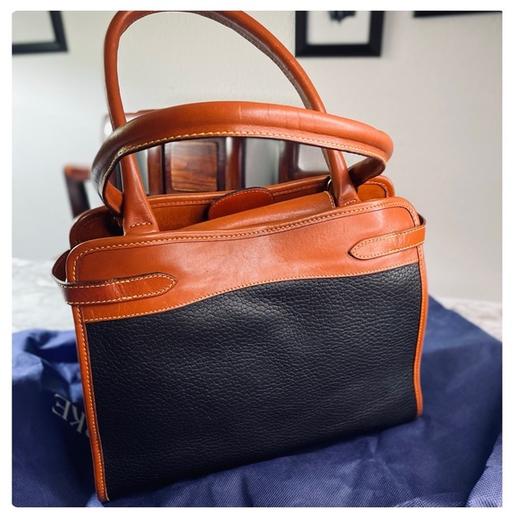 Dooney & Bourke Authentic Leather Crossbody Handbag - Picture 2 of 16